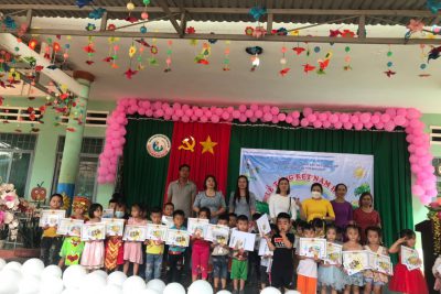 Hôm nay, Trường Mầm non Hoa Ban tổ chức Lễ tổng kết năm học 2021 – 2022. Chúc tất cả các cô giáo và các cháu học sinh có một kỳ nghỉ hè vui vẻ, ý nghĩa ?